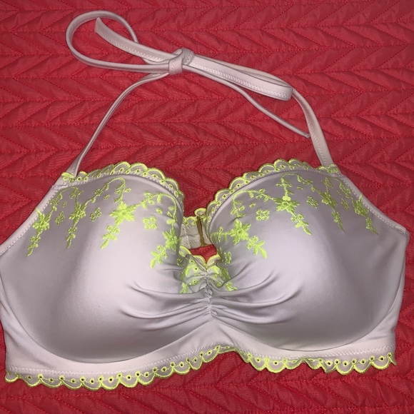 Victoria's Secret Other - Victoria Secret white lace bikini top 34D Victoria's Secret Other - Victoria Secret white lace bikini top 34D